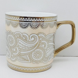 Golden mug sets from EBONY Collection of clay craft